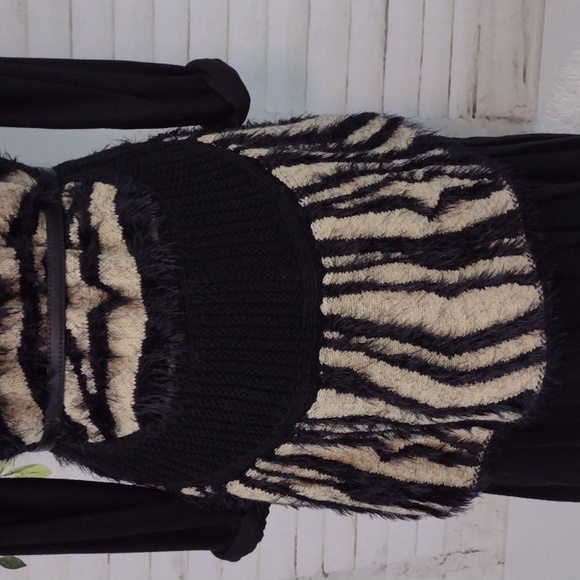 Sioni Wool Blend Animal Print Sweater Vest, Size PL/PXL - Picture 8 of 10